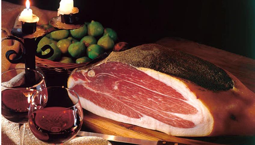 Il prosciutto crudo, una delizia per il palato Il prosciutto crudo, una delizia per il palato